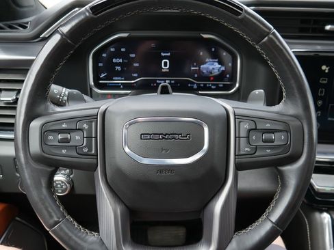 Used 2024 GMC Sierra 1500 Denali Ultimate AWD/4WD image 11