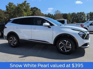 Used 2023 Kia Sportage LX video 3