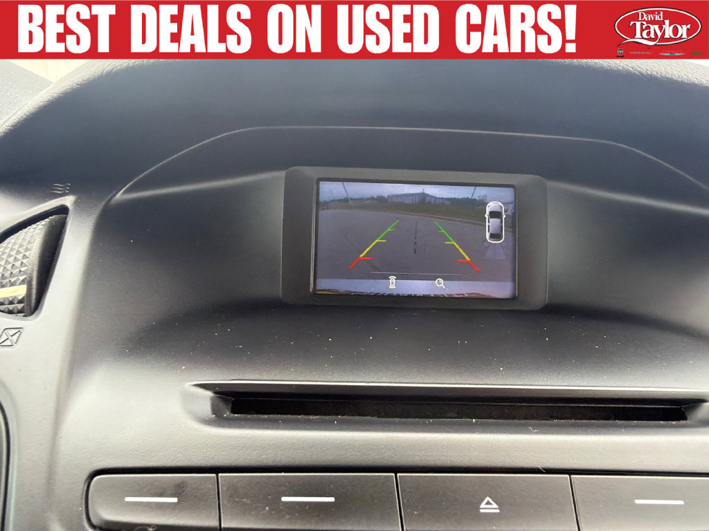 Used 2015 Ford Focus SE w/ SE Cold Weather Package FWD image 13