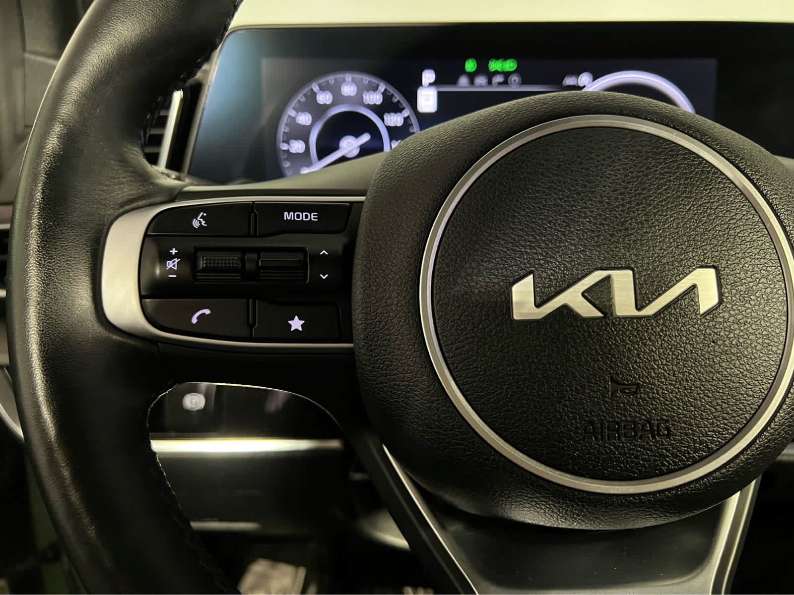 Used 2025 Kia Sportage X-Pro Prestige AWD/4WD image 19