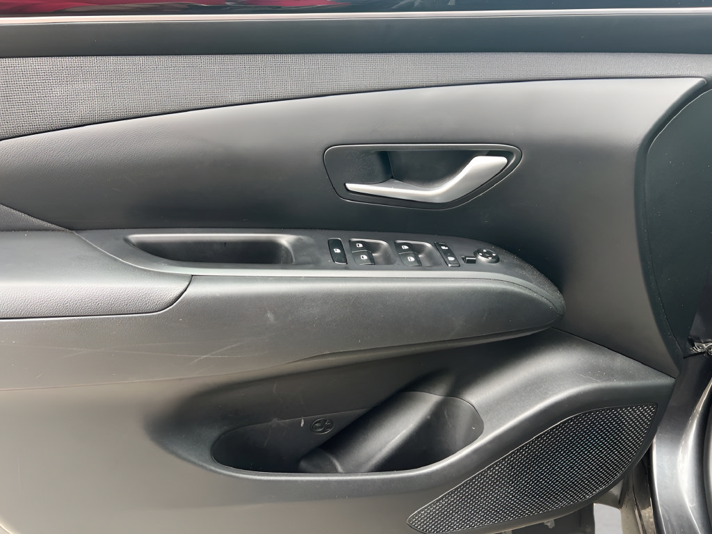 Used 2024 Hyundai Tucson SEL w/ Convenience Package AWD/4WD image 13