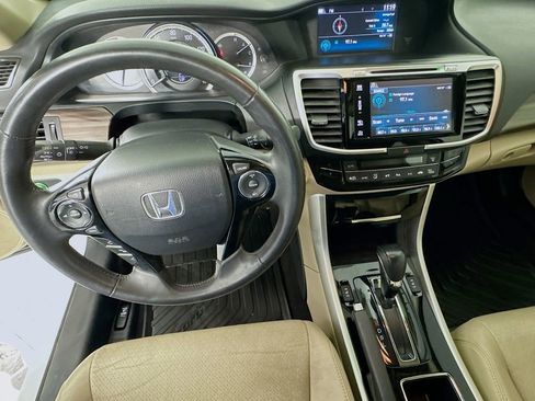 Used 2016 Honda Accord EX-L image 12