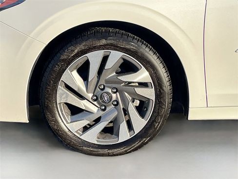 Used 2024 Subaru Legacy Limited image 31