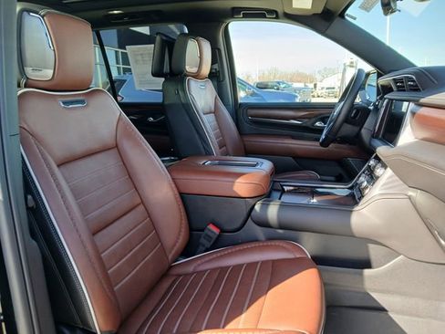 Used 2024 GMC Yukon Denali Ultimate image 15