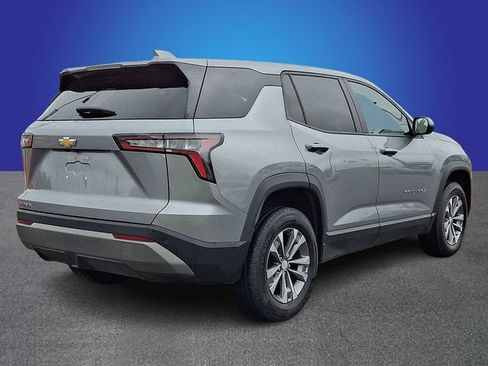Used 2025 Chevrolet Equinox LT FWD image 4