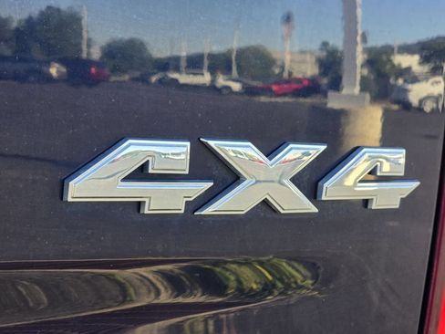 Used 2017 RAM 1500 Express AWD/4WD image 20