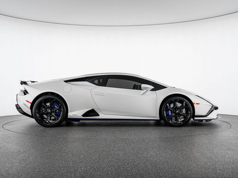 Used 2023 Lamborghini Huracan Tecnica RWD image 7