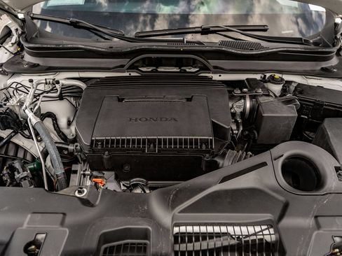 Used 2025 Honda Pilot EX-L image 21