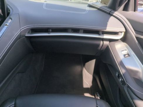 Certified 2023 Chevrolet Corvette Stingray Coupe w/ 1LT image 17