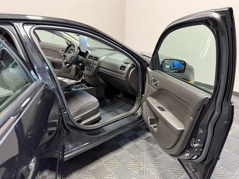 Used 2009 Ford Fusion SE image 18