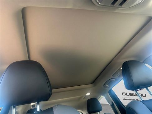 Used 2025 Subaru Ascent Onyx Edition image 11