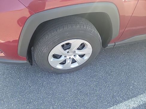 Used 2024 Toyota RAV4 LE image 2