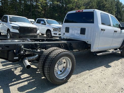 New 2026 RAM 4500 Tradesman w/ Chrome Appearance Group image 8