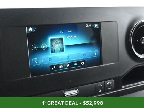 Used 2024 Mercedes-Benz Sprinter 2500 image 29