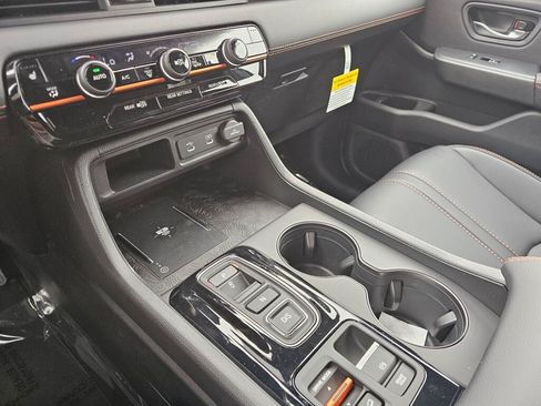 New 2026 Honda Pilot TrailSport image 30