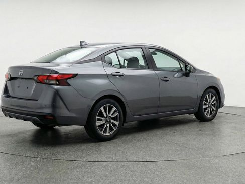 Used 2025 Nissan Versa SV FWD image 9