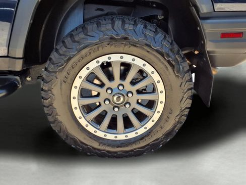 Used 2024 INEOS Grenadier AWD/4WD image 9