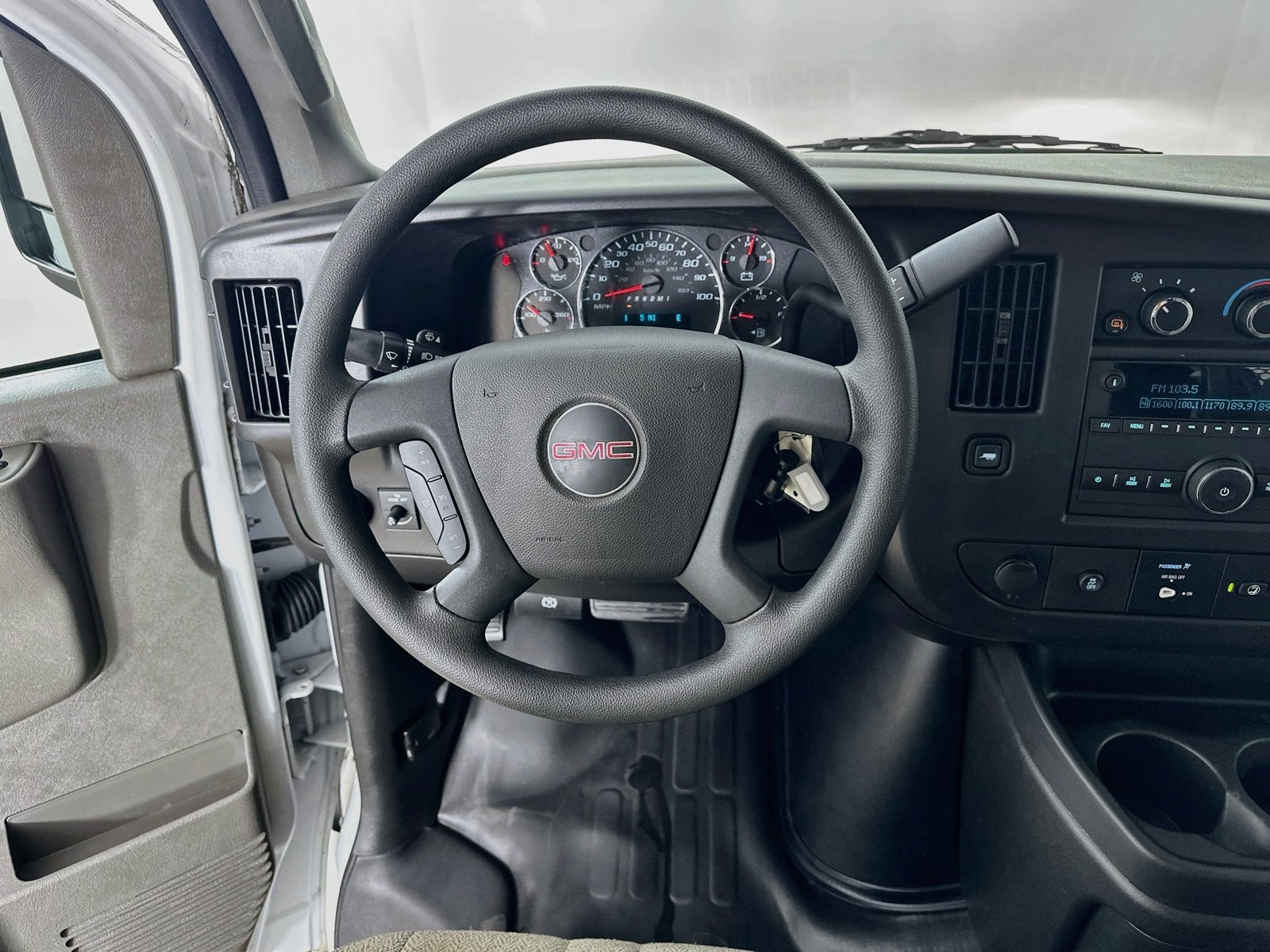 Used 2025 GMC Savana 2500 w/ Enhanced Convenience Package RWD image 14