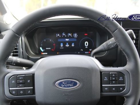 New 2026 Ford F250 Lariat w/ Black Appearance Package AWD/4WD image 17