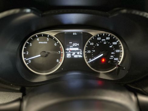 Used 2024 Nissan Versa S w/ S Plus Package image 18