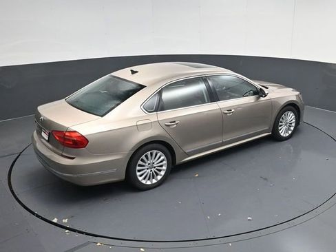 Used 2016 Volkswagen Passat 1.8T SE image 40