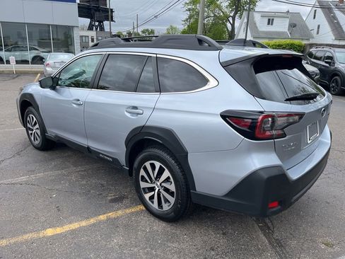 Certified 2024 Subaru Outback Premium AWD/4WD image 8