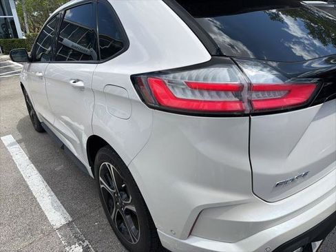 Used 2019 Ford Edge ST w/ Equipment Group 401A AWD/4WD image 13