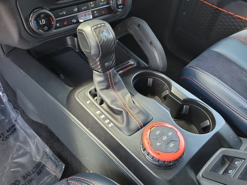Used 2025 Ford Bronco Raptor w/ Interior Carbon Fiber Pack AWD/4WD image 26