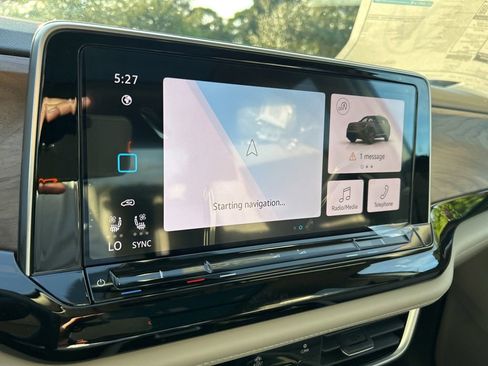 New 2026 Volkswagen Atlas SE image 28