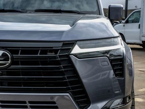 Used 2025 Lexus GX 550 image 52