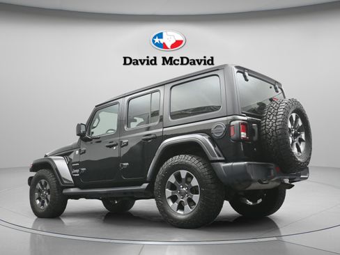 Used 2018 Jeep Wrangler Unlimited Sahara AWD/4WD image 28