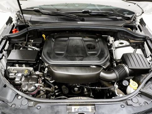 Certified 2022 Jeep Grand Cherokee Laredo X image 8