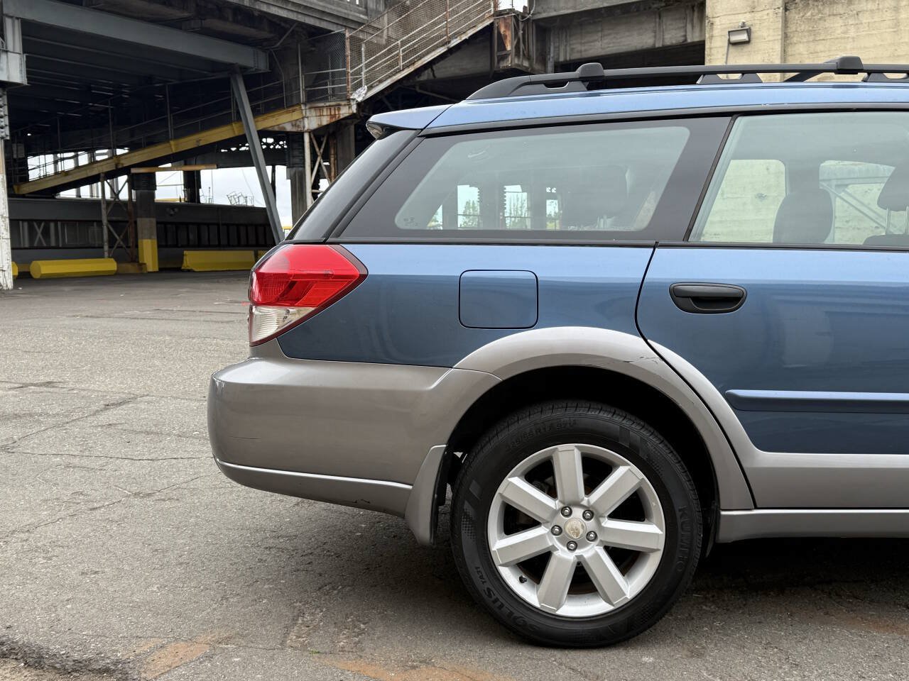 Used 2009 Subaru Outback 2.5i Special Edition AWD/4WD image 40