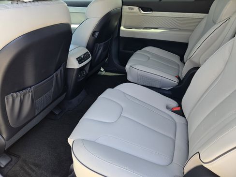 Used 2025 Hyundai Palisade Calligraphy image 40