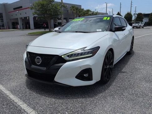 Used 2021 Nissan Maxima SR w/ Sport Mat Group FWD image 8