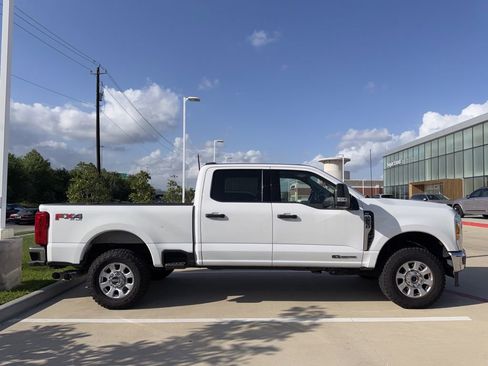 Used 2024 Ford F250 XLT w/ FX4 Off-Road Package image 13