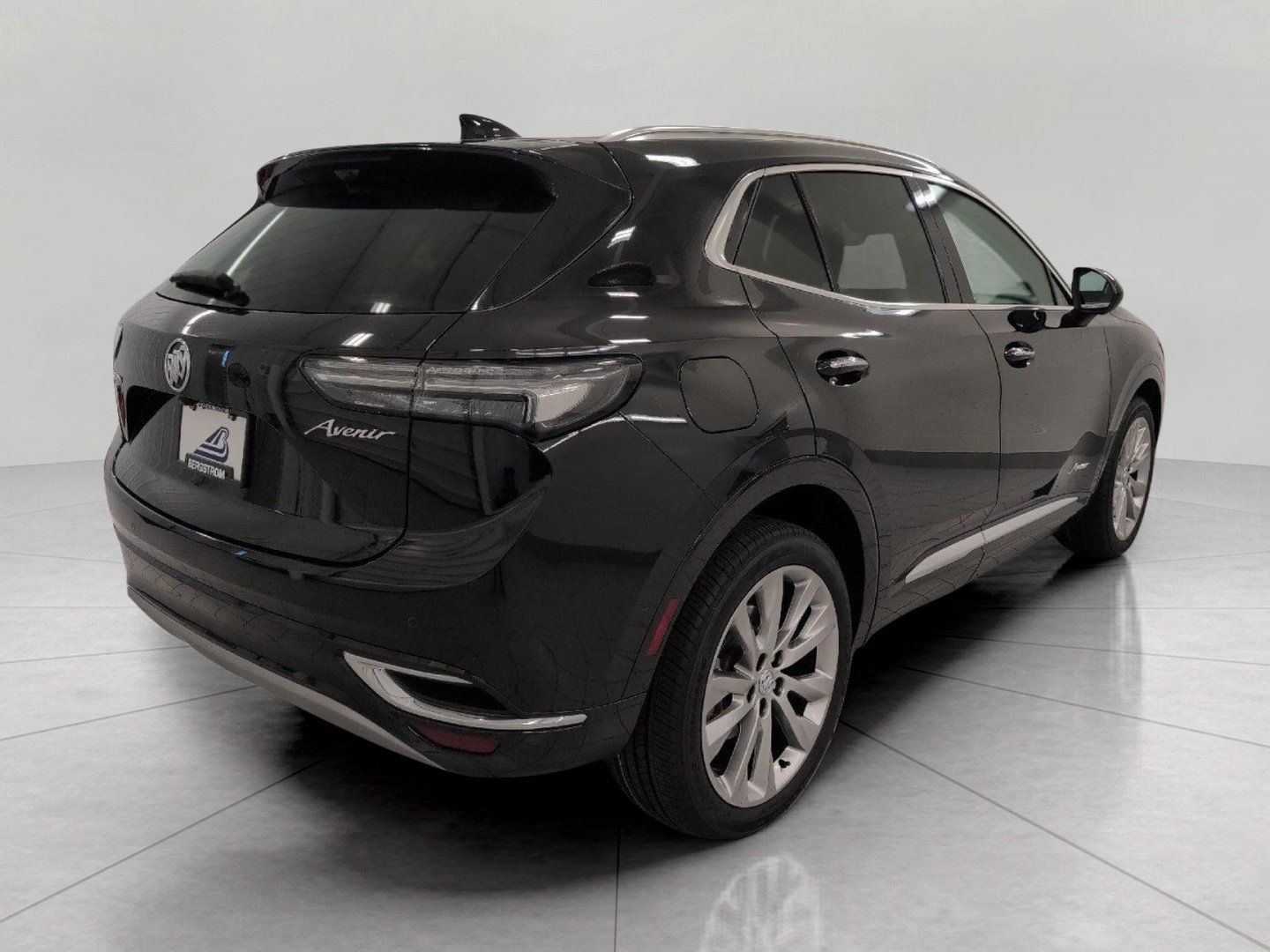 Used 2023 Buick Envision Avenir AWD/4WD image 21