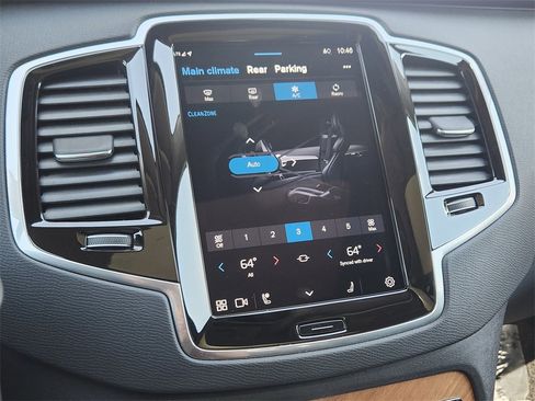 Used 2023 Volvo XC90 T8 Plus w/ Protection Package Premier image 15