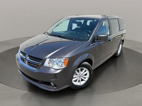 Used 2019 Dodge Grand Caravan SXT FWD image 34
