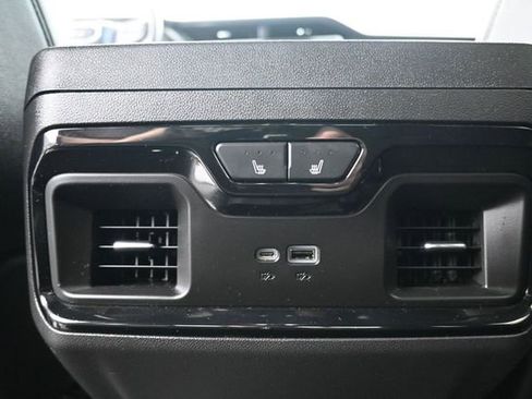 Used 2025 GMC Sierra 1500 AT4 w/ AT4 Premium Package AWD/4WD image 25