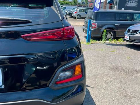 Used 2021 Hyundai Kona SE FWD image 10