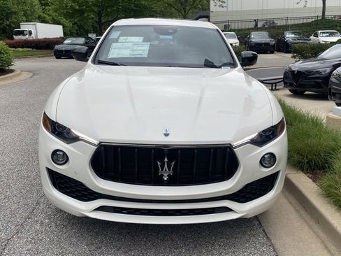 New 2024 Maserati Levante GT Ultima image 8