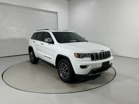 Used 2021 Jeep Grand Cherokee Limited AWD/4WD image 3