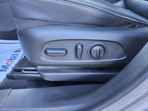 Used 2022 Buick Encore GX Essence w/ Experience Buick Package image 19