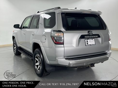 Used 2022 Toyota 4Runner TRD Off-Road image 8