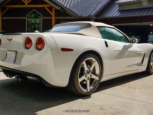 Used 2005 Chevrolet Corvette Convertible w/ Preferred Equipment Group RWD image 20