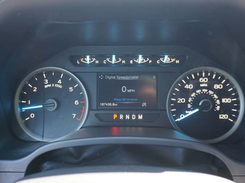 Used 2018 Ford F150 XLT w/ Equipment Group 302A Luxury RWD image 34