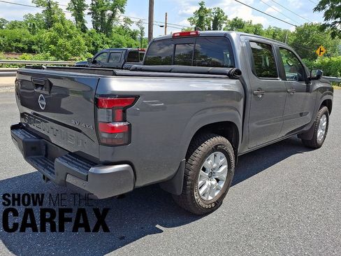 Used 2022 Nissan Frontier SV AWD/4WD image 10