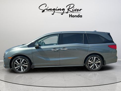 Used 2019 Honda Odyssey Elite image 4