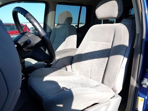 Used 2006 GMC Envoy XL SLE image 10